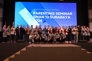 PARENTING SMAN 10 Surabaya