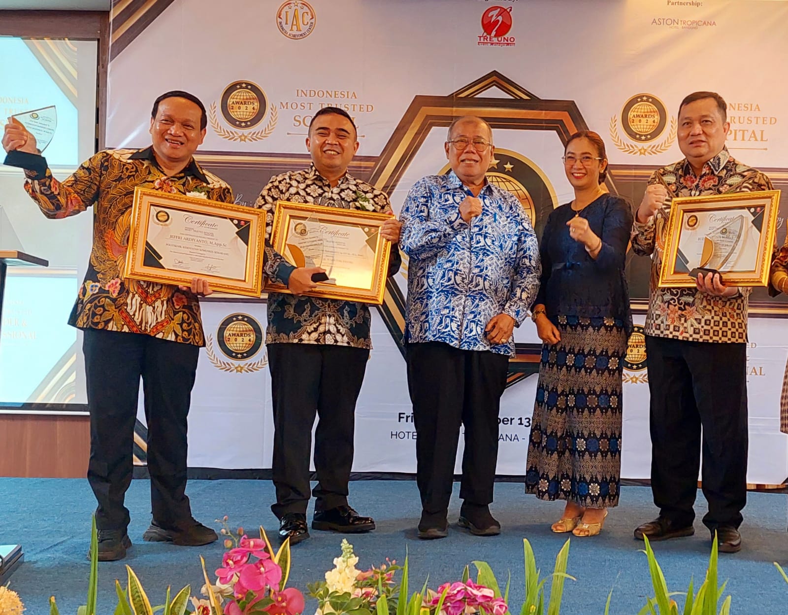 penghargan ndonesia Most Trusted School Award 2024 di bandung